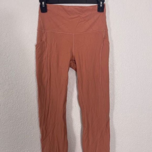 Lululemon Coral High Waisted 7/8 Leggings with Pockets - Picture 3 of 8
